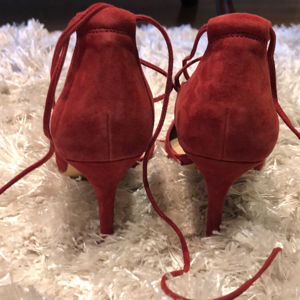 Red Heels 👠 - Picture 5 of 5